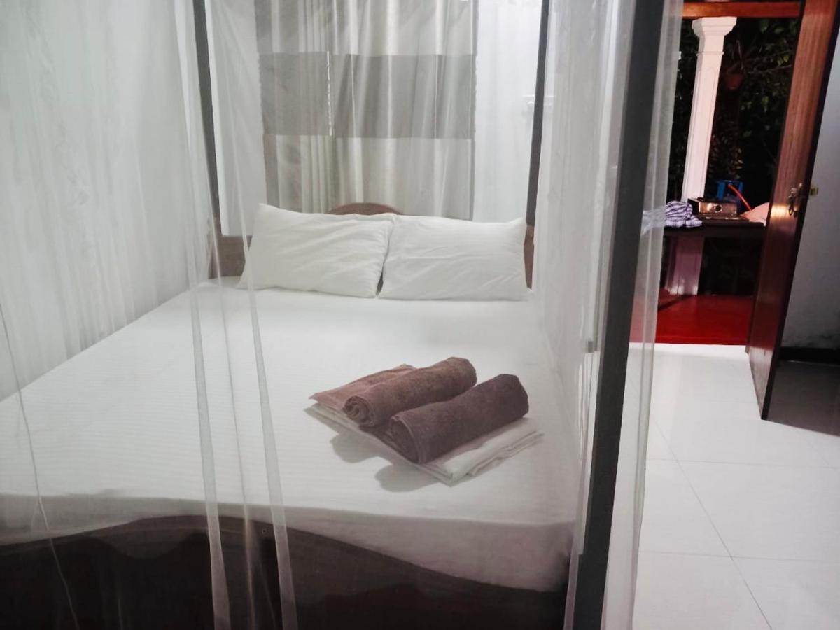 Lotus Villa Mirissa Dış mekan fotoğraf