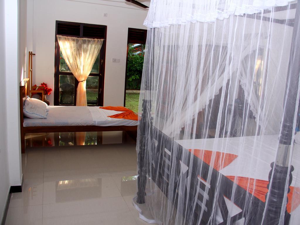 Lotus Villa Mirissa Dış mekan fotoğraf