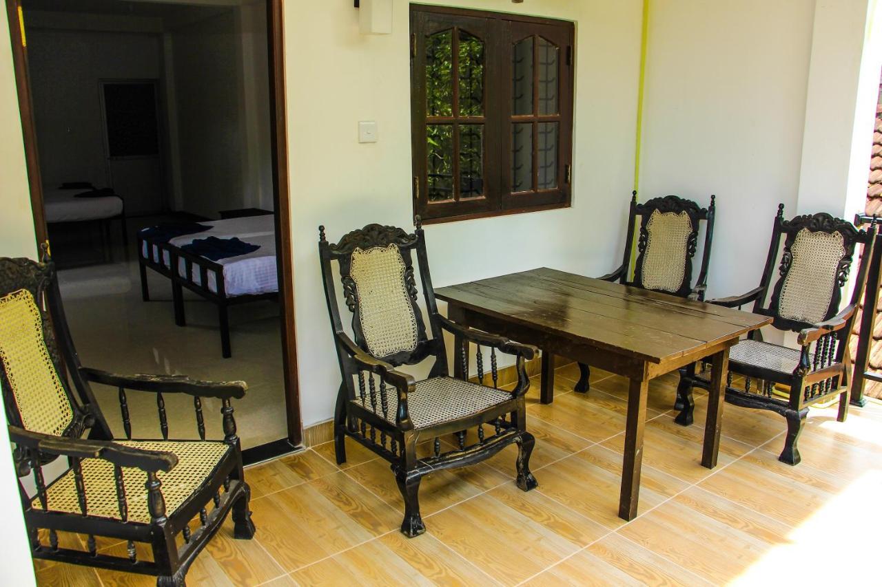 Lotus Villa Mirissa Dış mekan fotoğraf