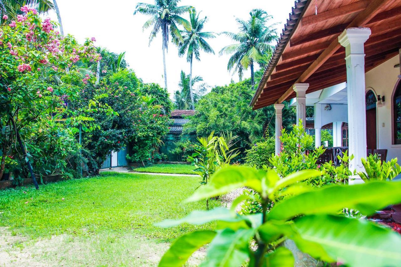 Lotus Villa Mirissa Dış mekan fotoğraf