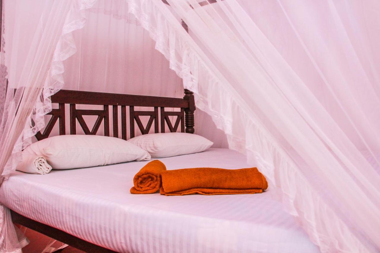 Lotus Villa Mirissa Dış mekan fotoğraf