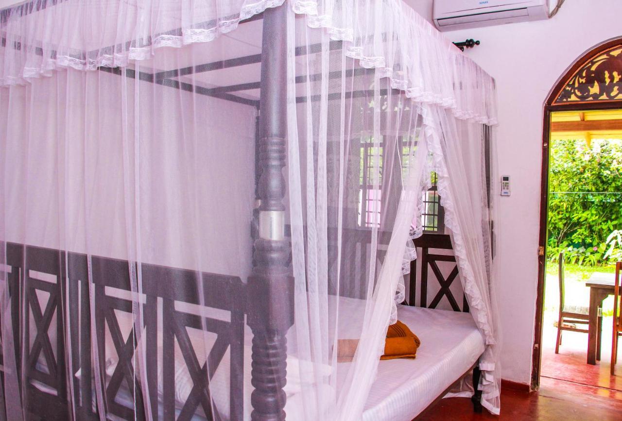 Lotus Villa Mirissa Dış mekan fotoğraf